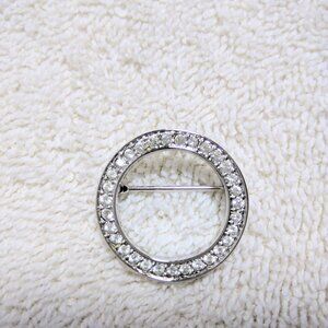 Pin - Classic Ladies "CIRCLE PIN"!